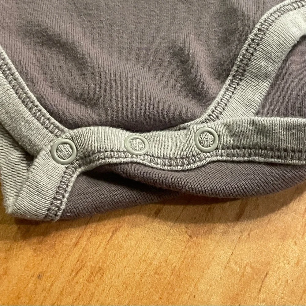 Burt’s Bees Baby brown/beige 3-6mo onesies length 13” pit to pit 8”